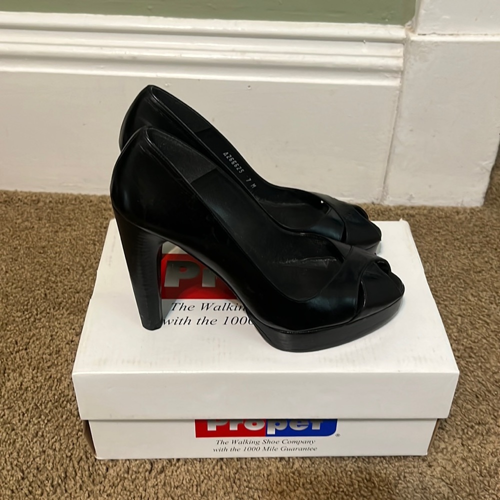 Stuart Weitzman black leather heels